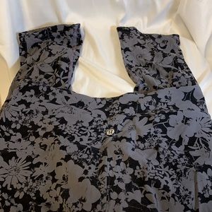 Lululemon capri leggings.